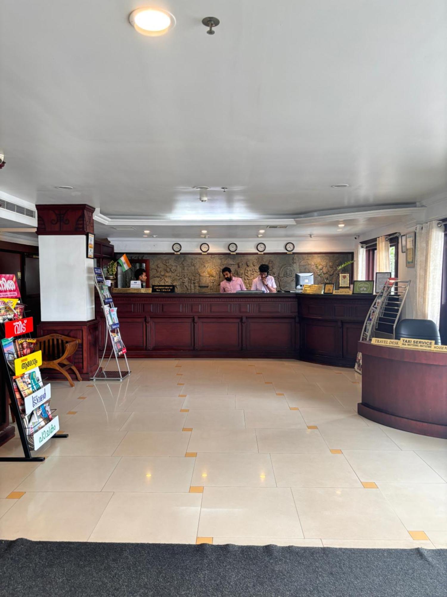 Maharani Hotel Calicut Exterior foto
